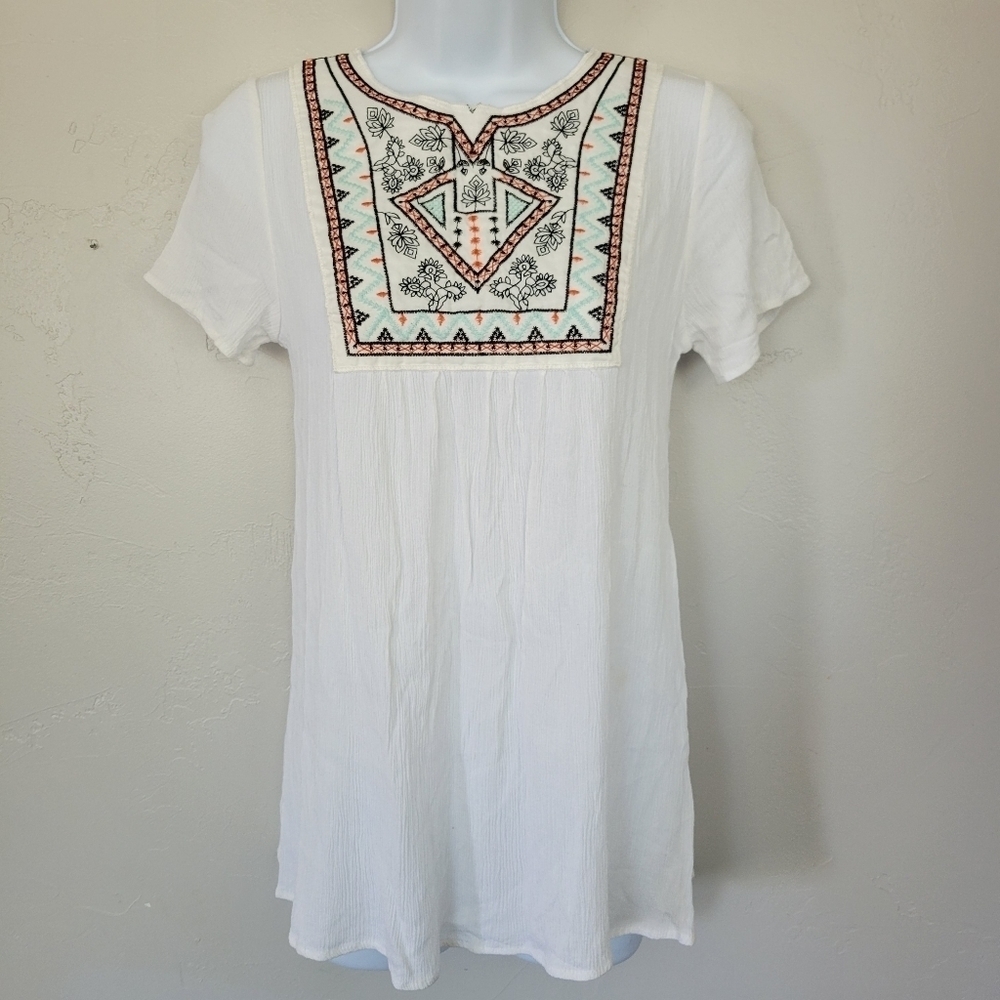 Flamingo Urban Small White Short Sleeve Blouse Embroidered Yoke Neck Keyhole